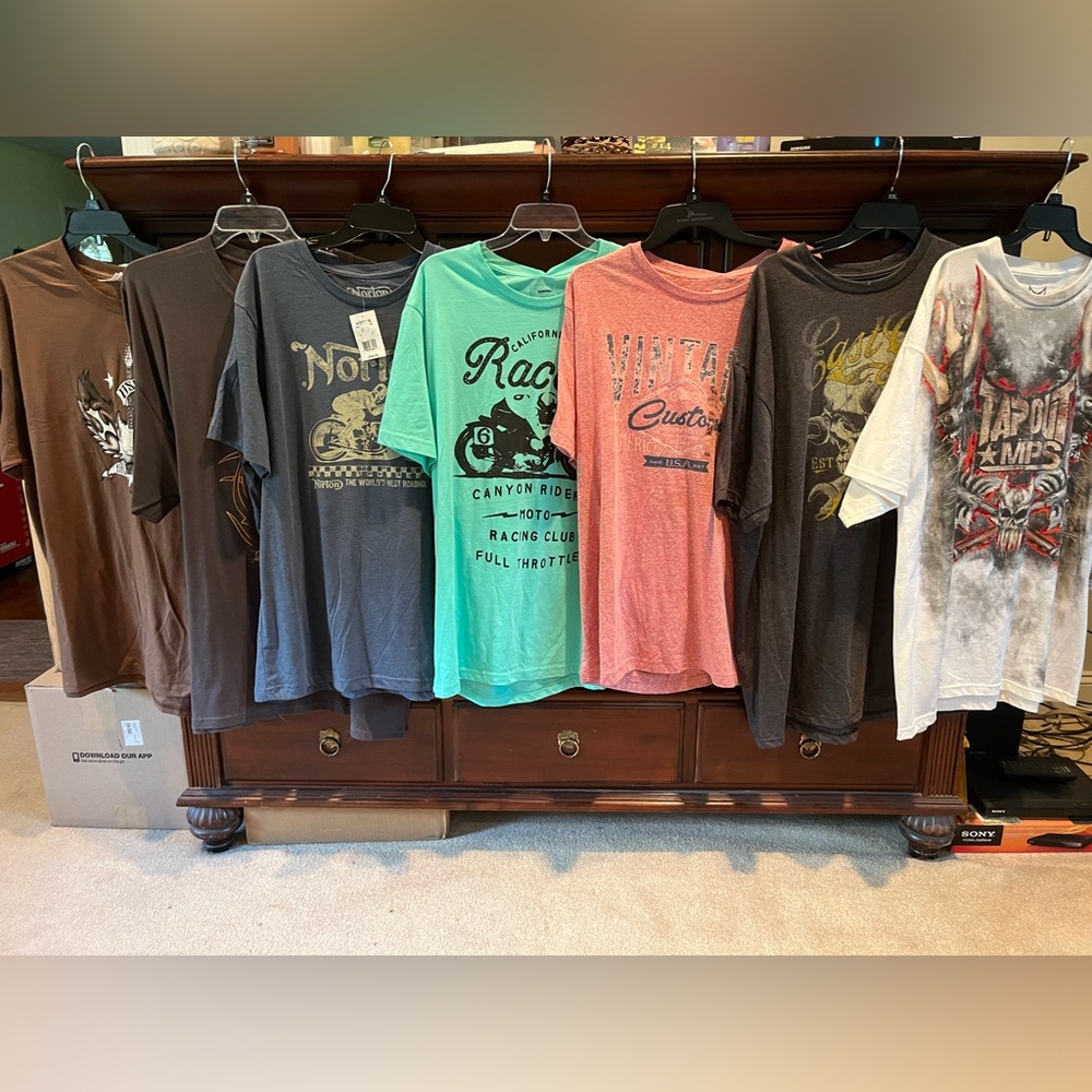 Bundle of men’s t shirts